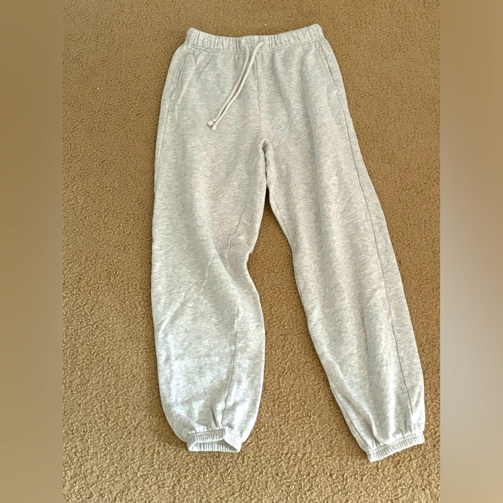 Women’s Old Navy sweatpants